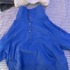 Women’s M/L Lululemon scuba funnel neck. Blue.
